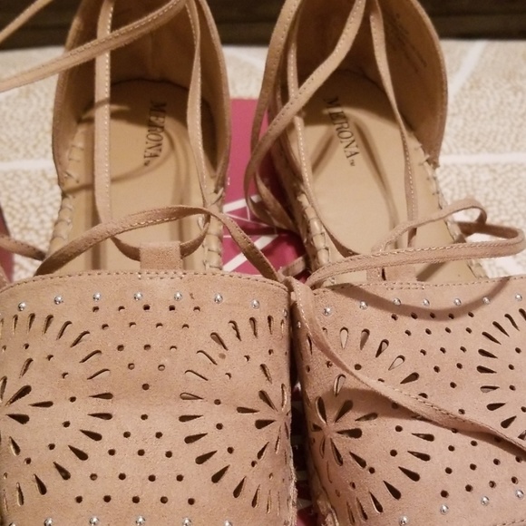 Sandals - Picture 6 of 8